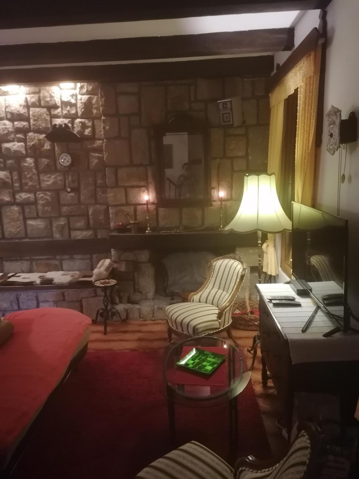 Villa Kornelija Stari Slankamen Exteriör bild
